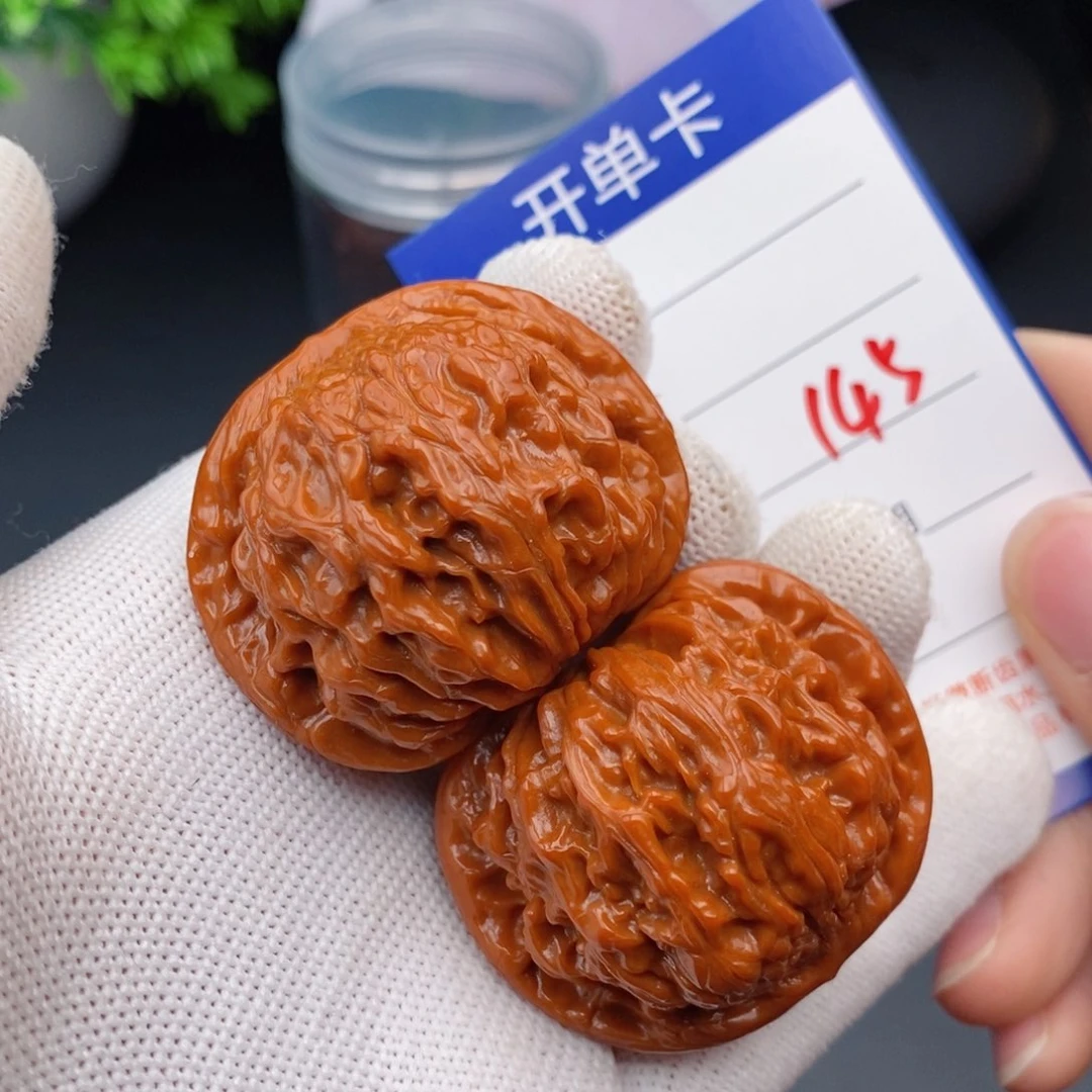 文玩核桃把件43红狮子145