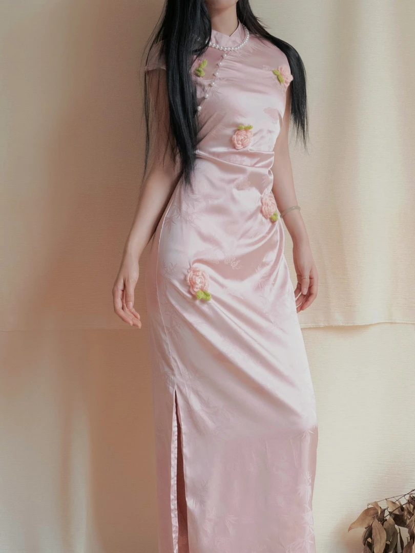 仙子狗尾巴花瓦肩无袖开叉新中式连衣裙修身复古春夏气质旗袍