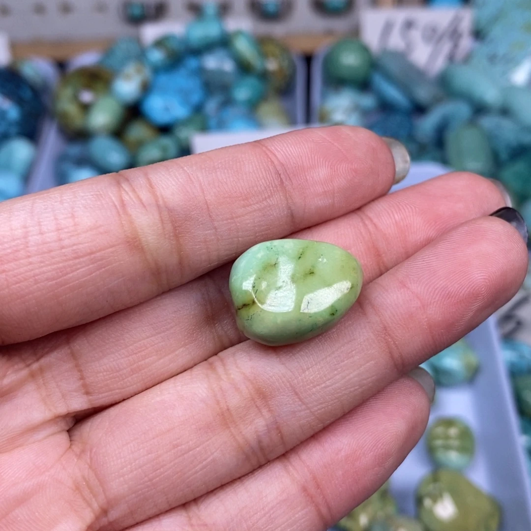 绿松石未镶嵌挂件