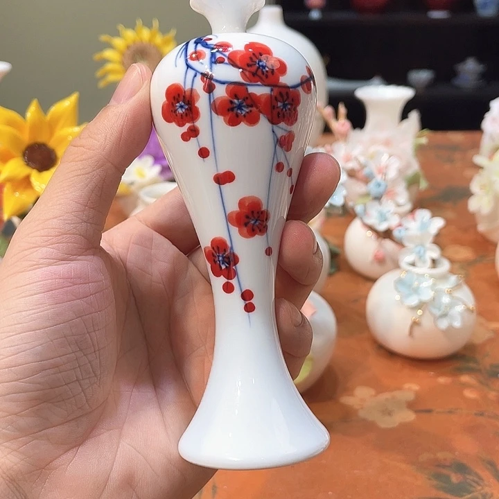 手工陶瓷精致摆件