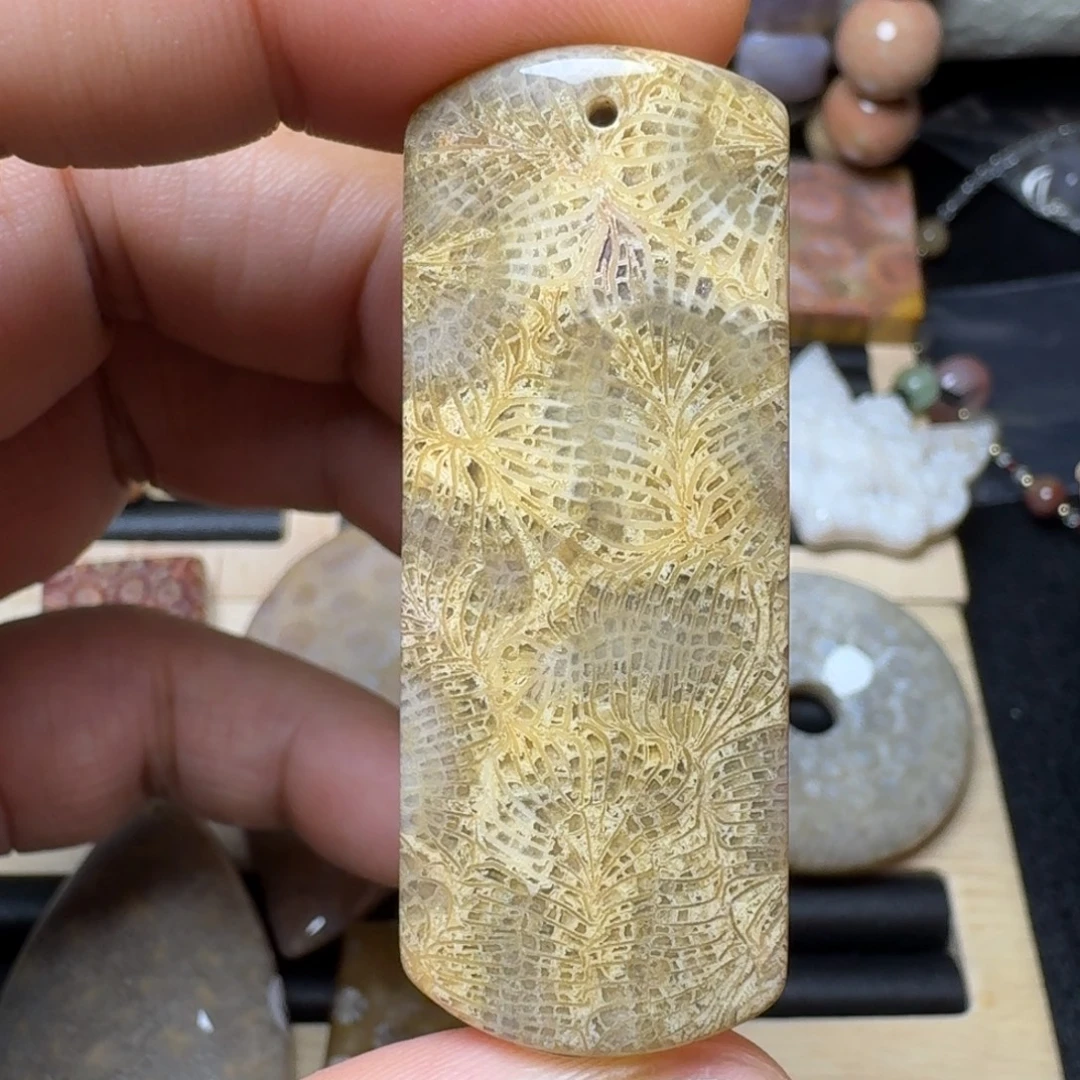 硅化玉未镶嵌纯天然色有机玉石保真色