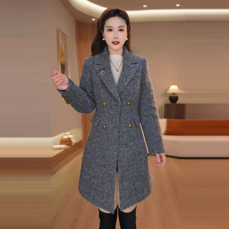 高档绒毛一体小个子时尚外套2025冬新款加厚保暖减龄显瘦中长大衣