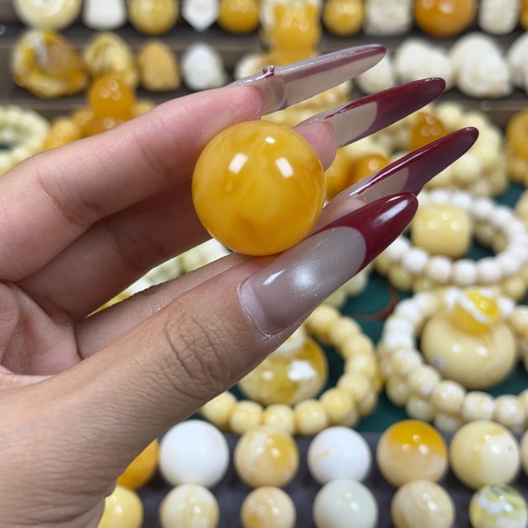 未镶嵌琥珀手链……