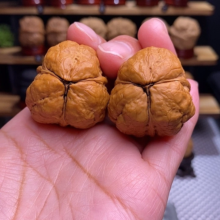 文玩核桃吊坠小八一21