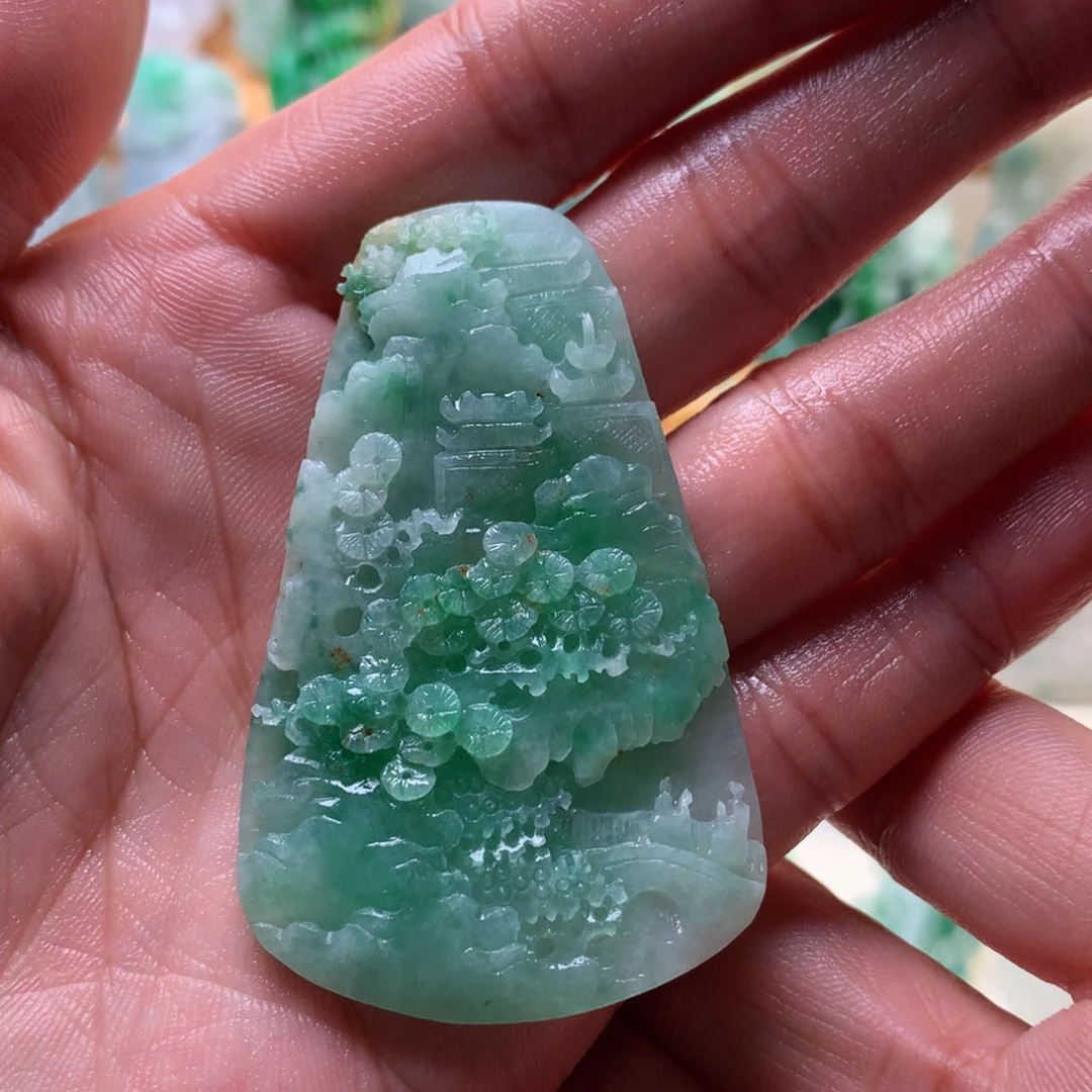 定制翡翠未镶嵌山水