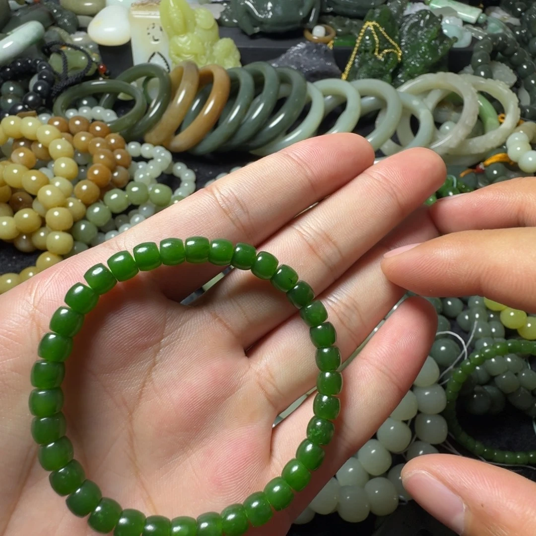 和田玉未镶嵌手串