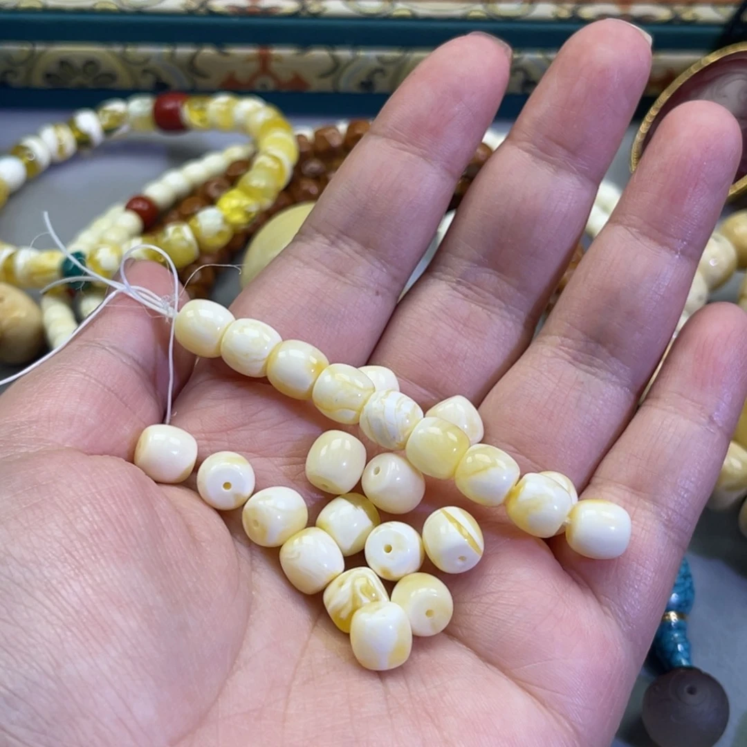 琥珀未镶嵌珠宝奇石136