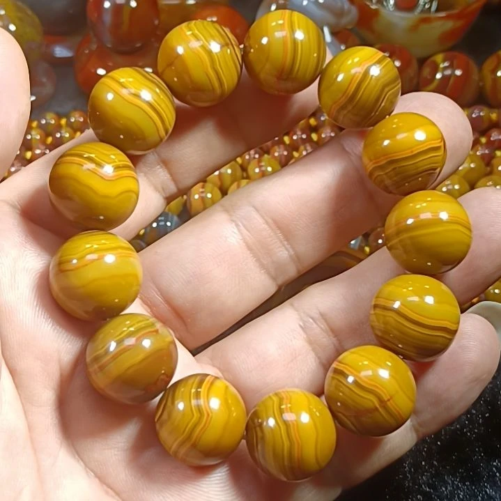 赵***依玛瑙/玉髓未镶嵌颈饰