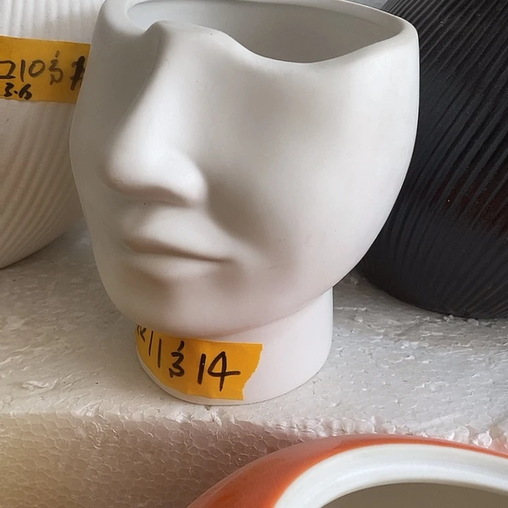 陶瓷花盆有孔 瑕疵介意勿拍