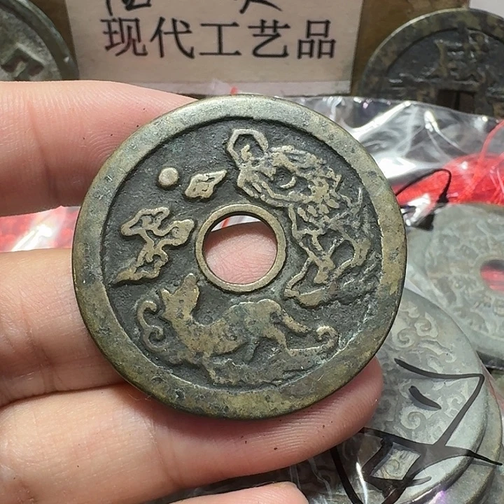 正***手铜现代工艺品花钱