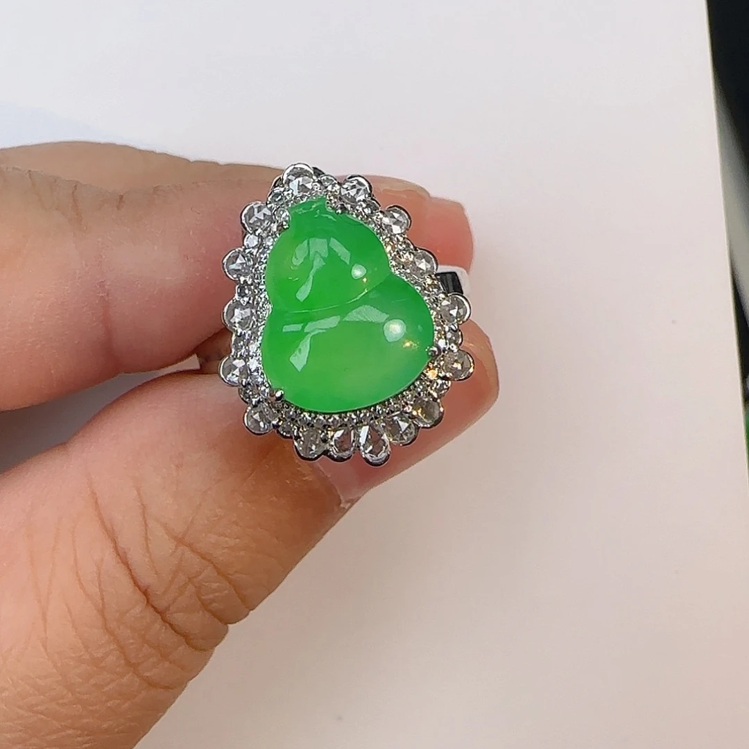 翡翠戒指18K金镶嵌天然翡翠