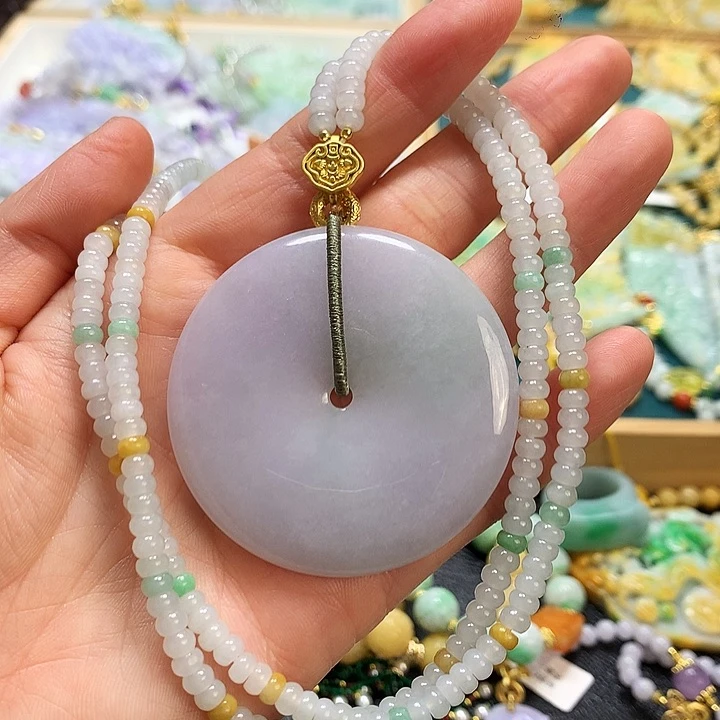 翡翠颈饰未镶嵌吊坠