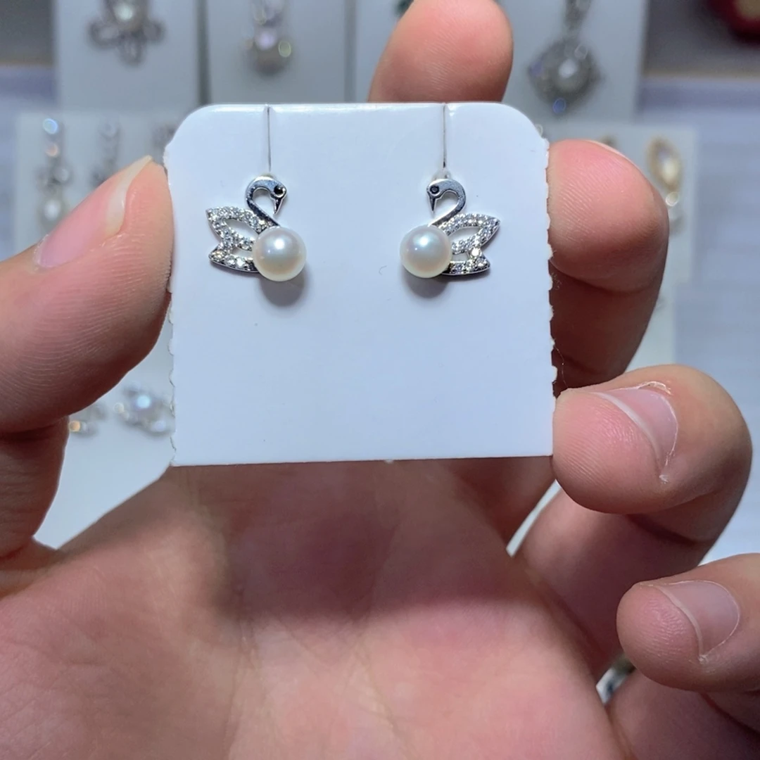 银S925镶嵌耳饰淡水珍珠