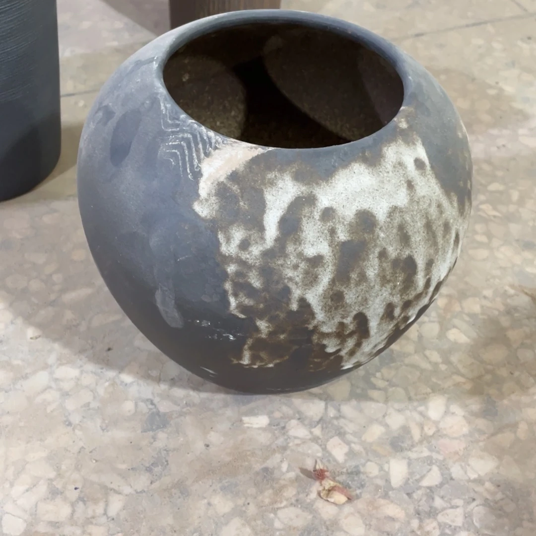 陶瓷高度18厘米口径10厘米