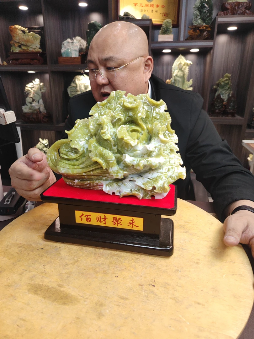 蛇纹石玉覆膜摆件原创作品