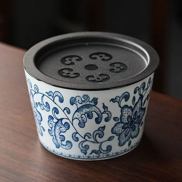 -缠枝莲茶渣缸 3496