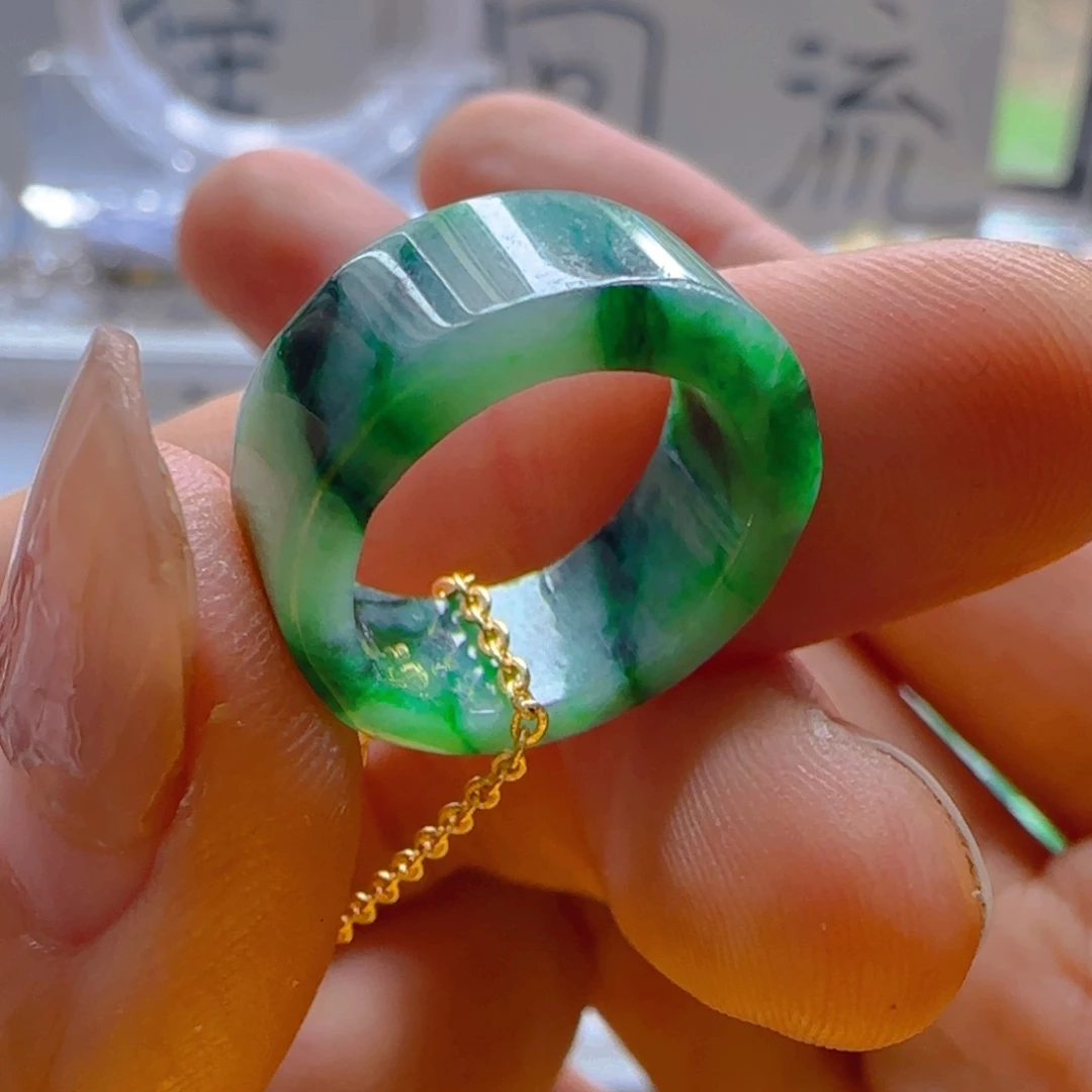 翡翠未镶嵌颈饰翡翠185