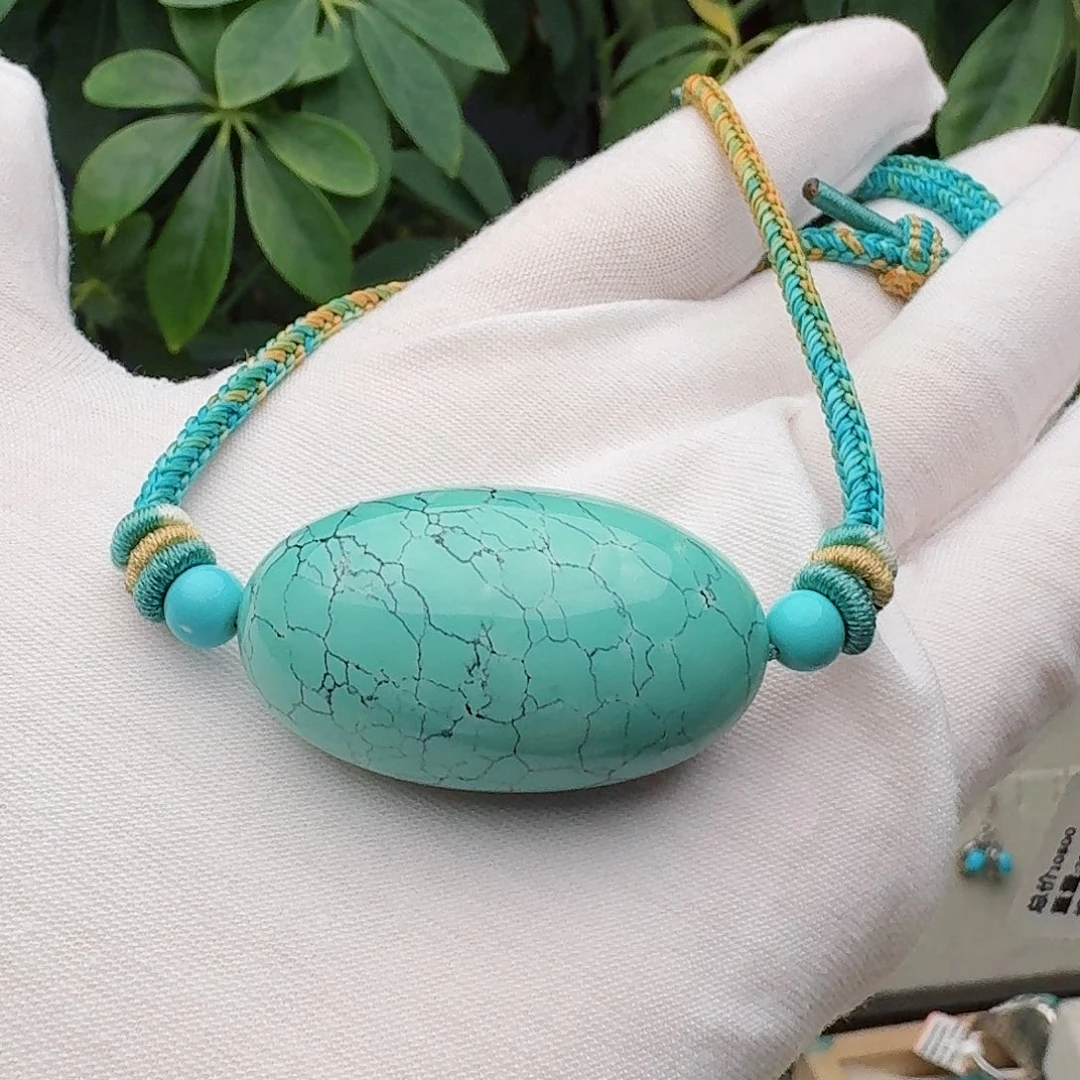 绿松石未镶嵌颈饰吊坠