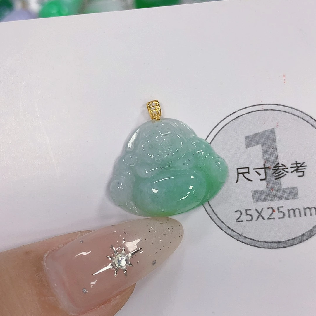 颈饰18K金镶嵌翡翠