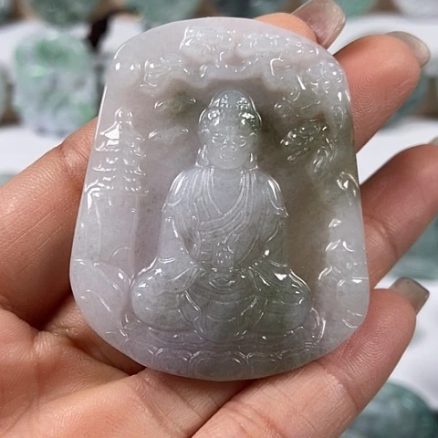翡翠颈饰未镶嵌大日如来福利