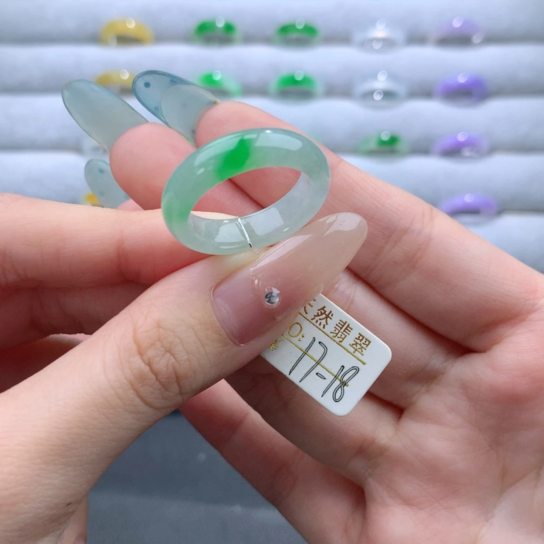 翡翠未镶嵌戒指戒指