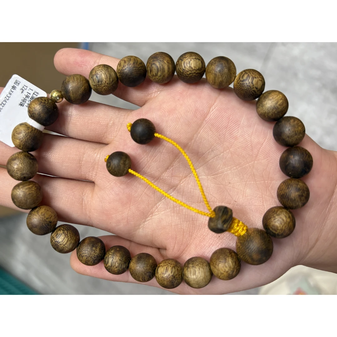 沉香【央博供应链】 1.2红油白棋老料手持珠发一条（赠养香料一份）