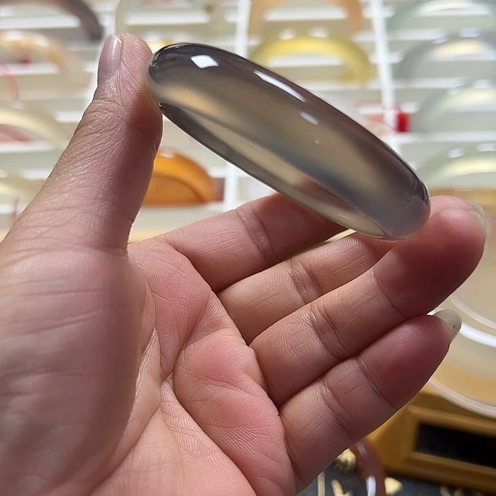 玛瑙/玉髓未镶嵌手镯