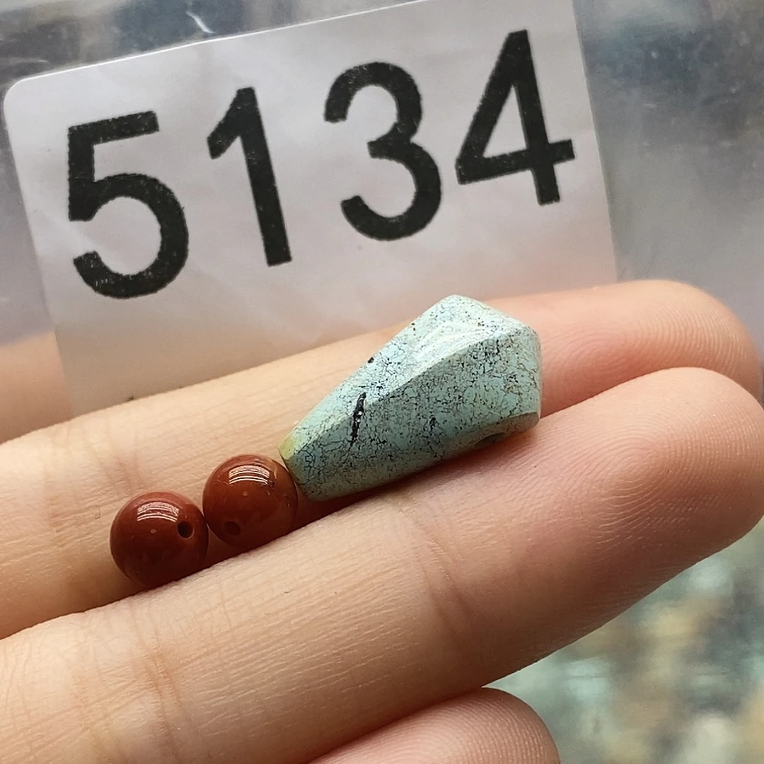 南红玛瑙未镶嵌颈饰