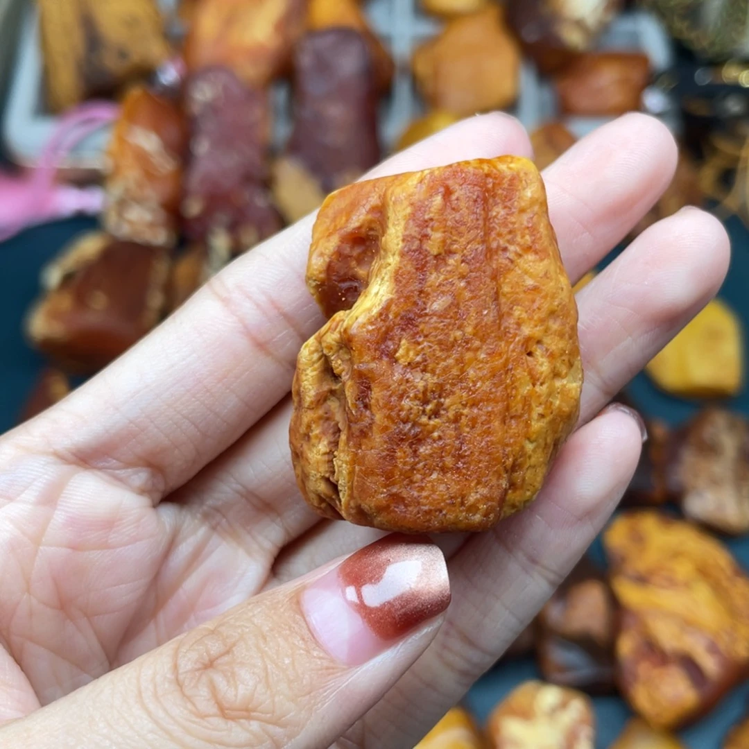 琥珀未镶嵌珠宝奇石