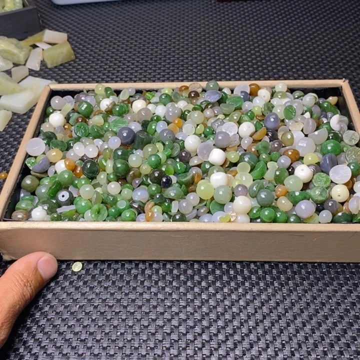 和田玉（糖玉）珠宝半成品未镶嵌
