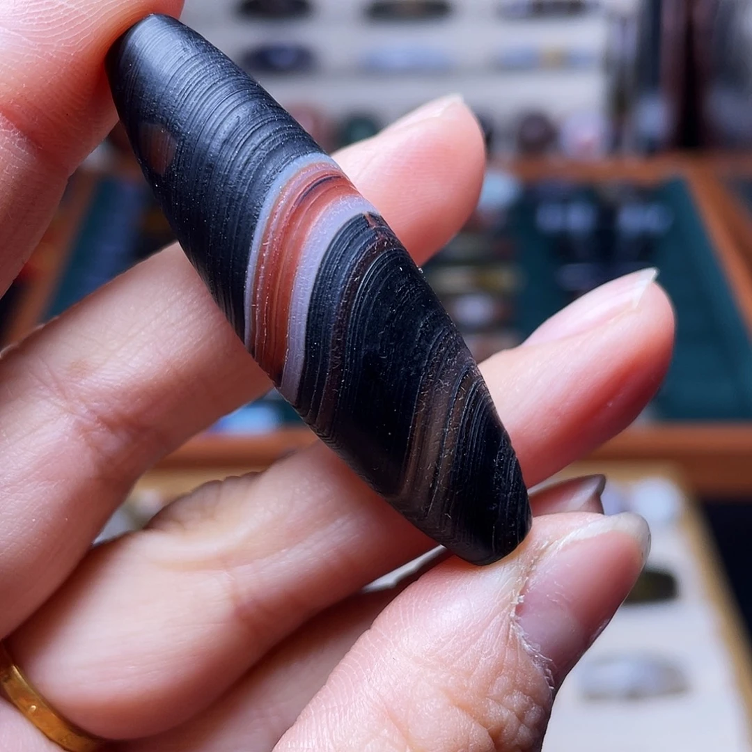 玛瑙/玉髓未镶嵌珠宝奇石