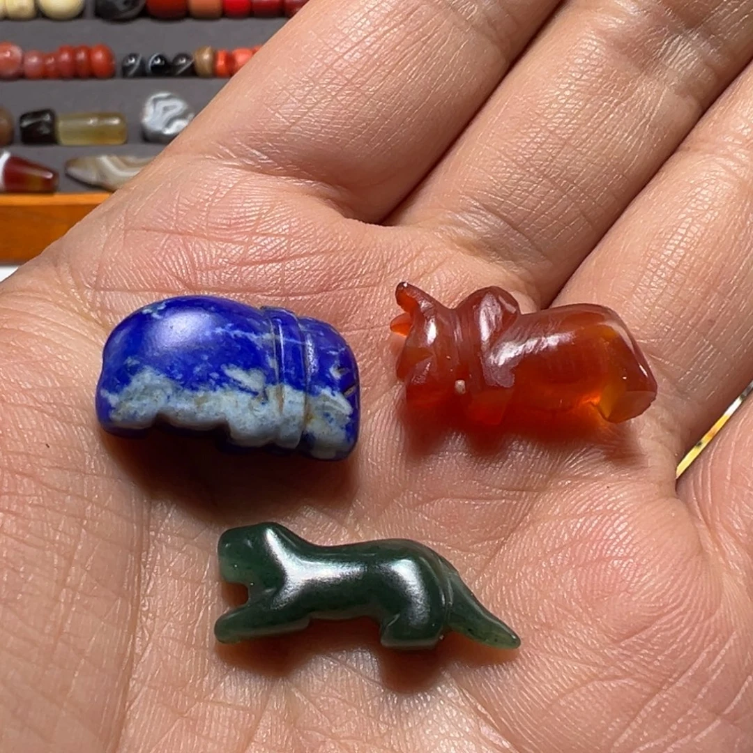 蔷****玻璃颈饰3887898898888888