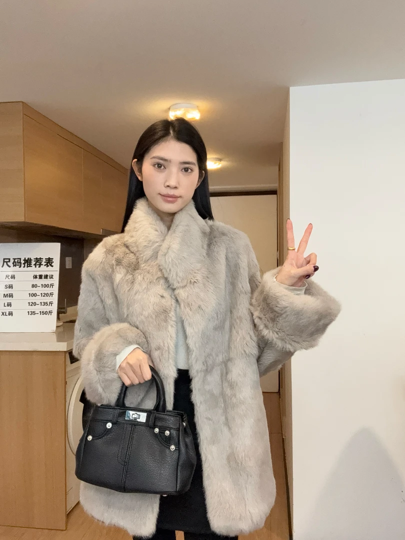 七七专属"立领“2024新款兔毛皮毛一体皮草毛外套显瘦百搭款