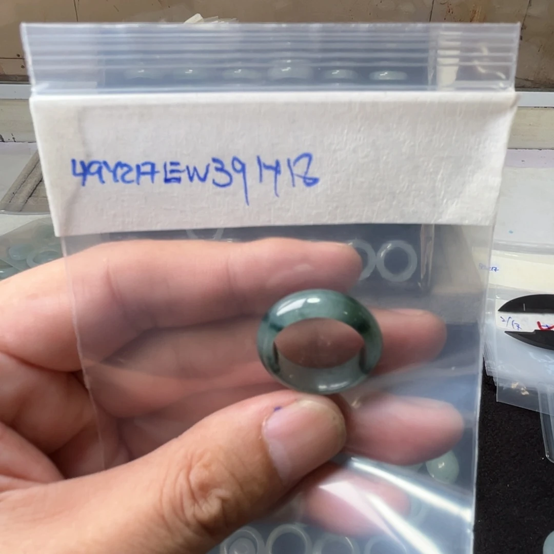 定制翡翠未镶嵌圈口18