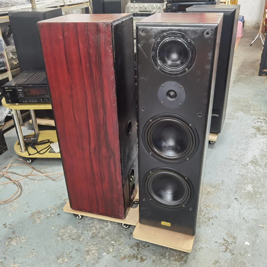 8新  丹麦至尊190音箱 八寸低音 箱体外观成色差 无网罩 运费到付