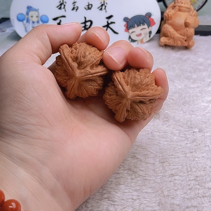 文玩核桃把件风****三棱