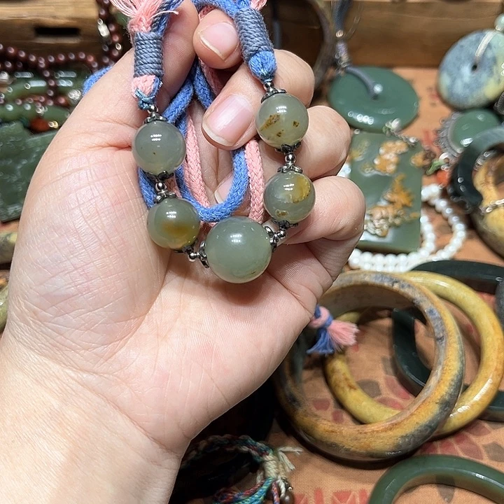 岫岩河磨玉（透闪石质玉）手串未镶嵌奔***粟