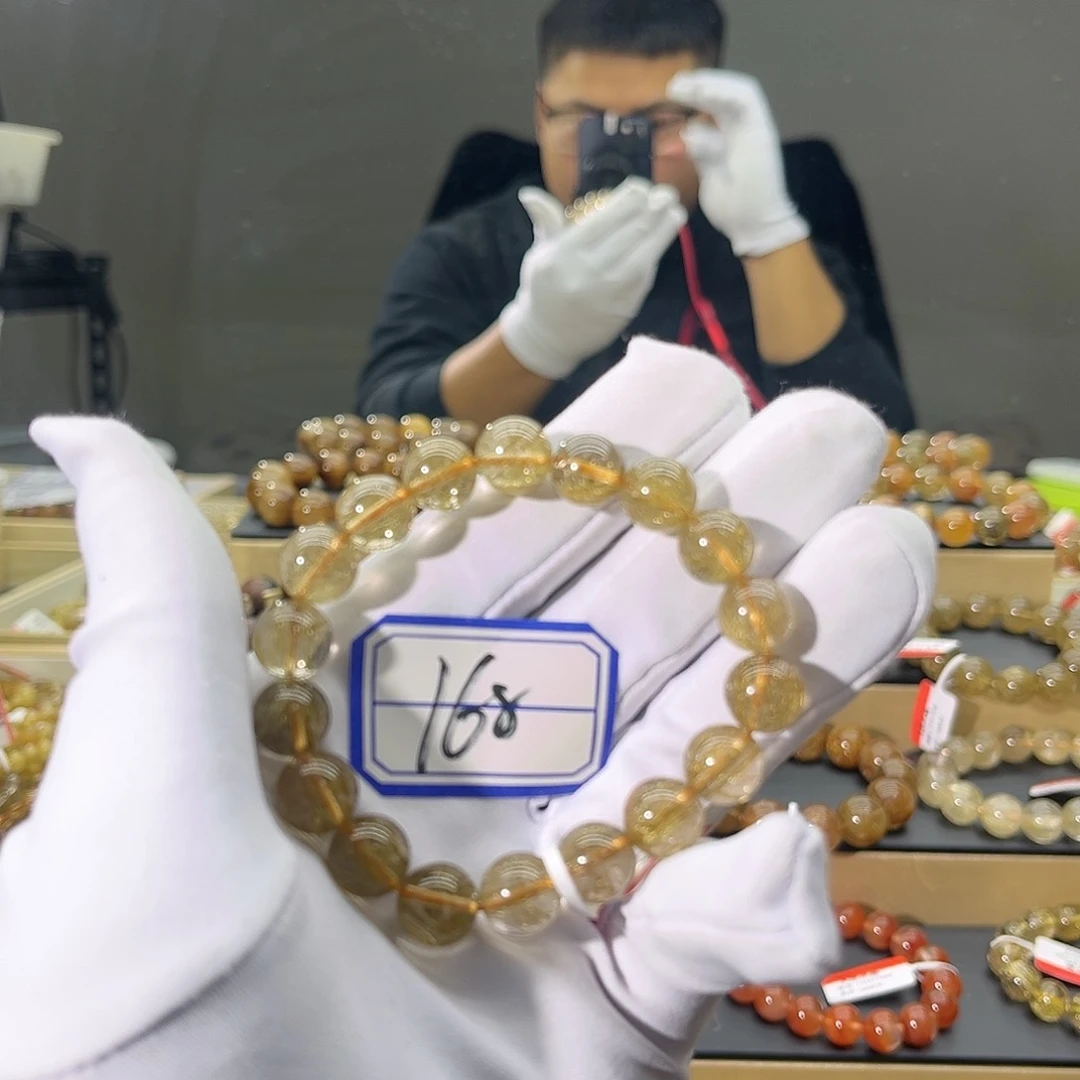 水晶手链未镶嵌晶莹剔透