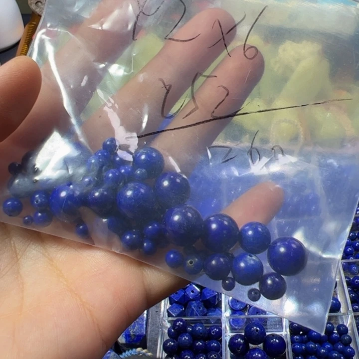 皮***了青金石未镶嵌颈饰