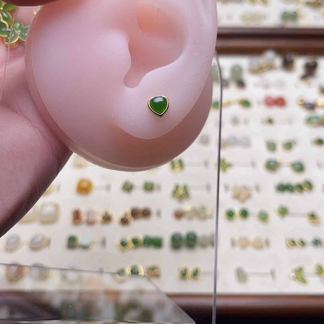 银S925镶嵌和田玉耳饰