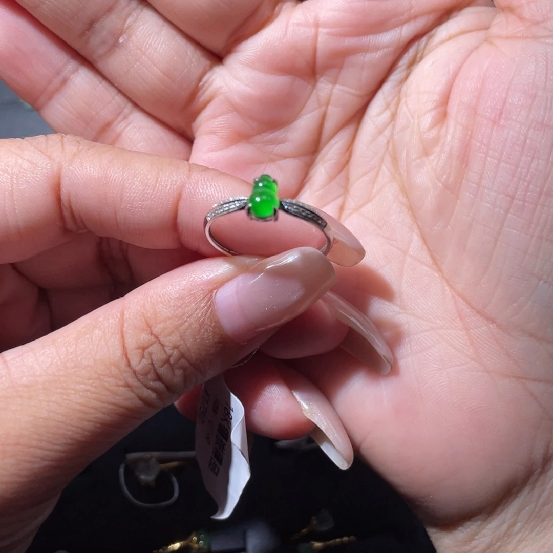 吊坠(不含链)18K金镶嵌翡翠