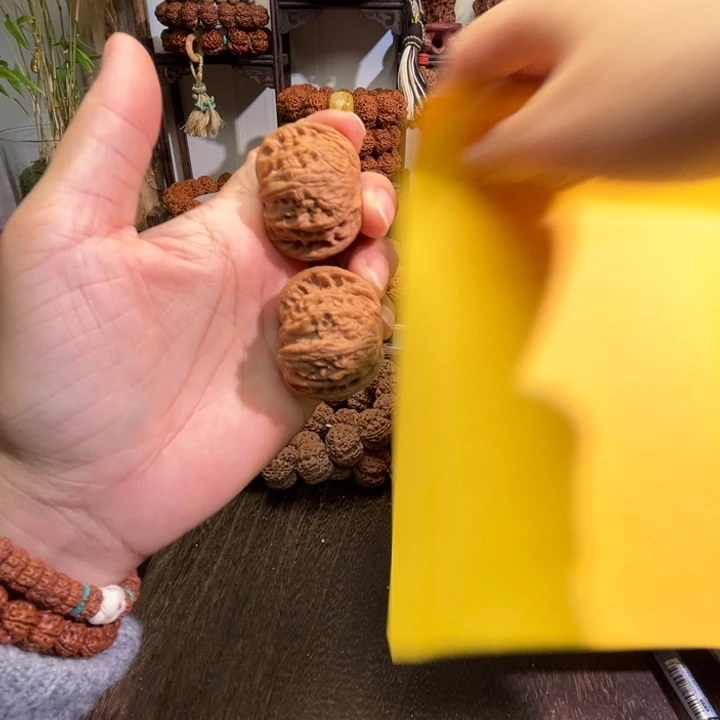 嘉***店金刚菩提手串核桃
