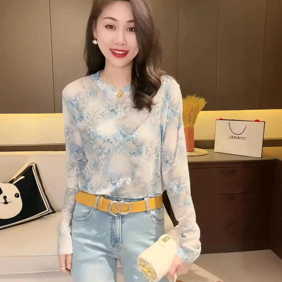 2025年夏季新款晕染百搭慵懒提花显瘦洋气减龄防晒圆领长袖T恤衫