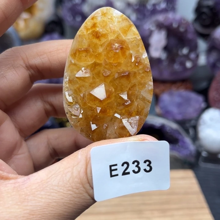 未镶嵌水晶大型摆件（非配饰）