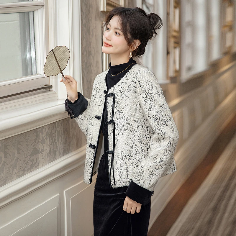 丝柏舍2025冬装新款女圆领单排扣气质绵羊毛新中式外套S43B6780A