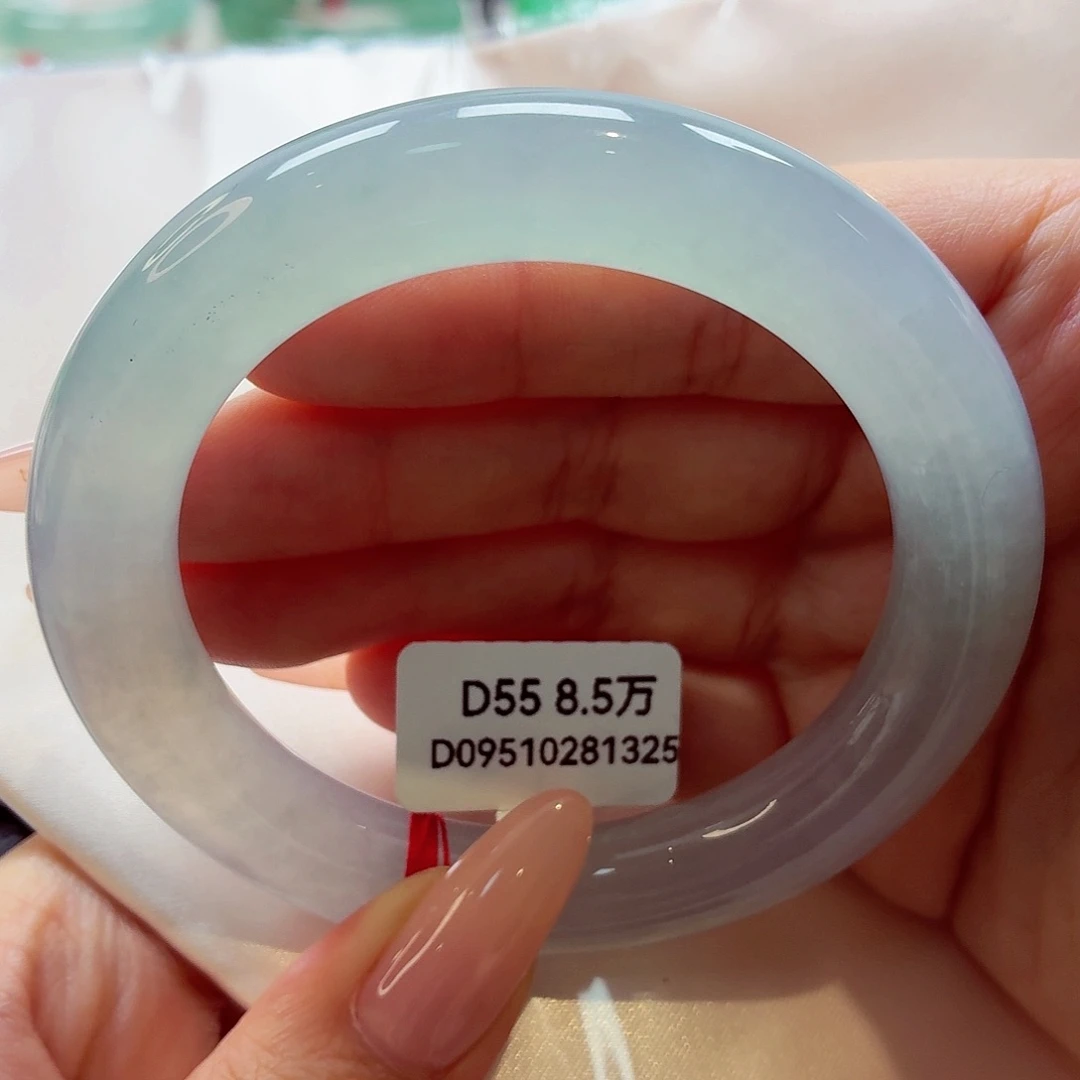 翡翠未镶嵌手镯（圆镯）22（55号）