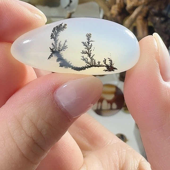 玛瑙/玉髓未镶嵌珠宝奇石