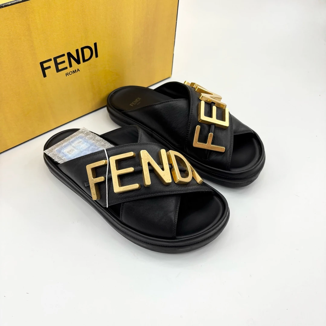 95新 FENDI/芬迪 芬迪/36码/黑金绑带拖鞋/pp426924