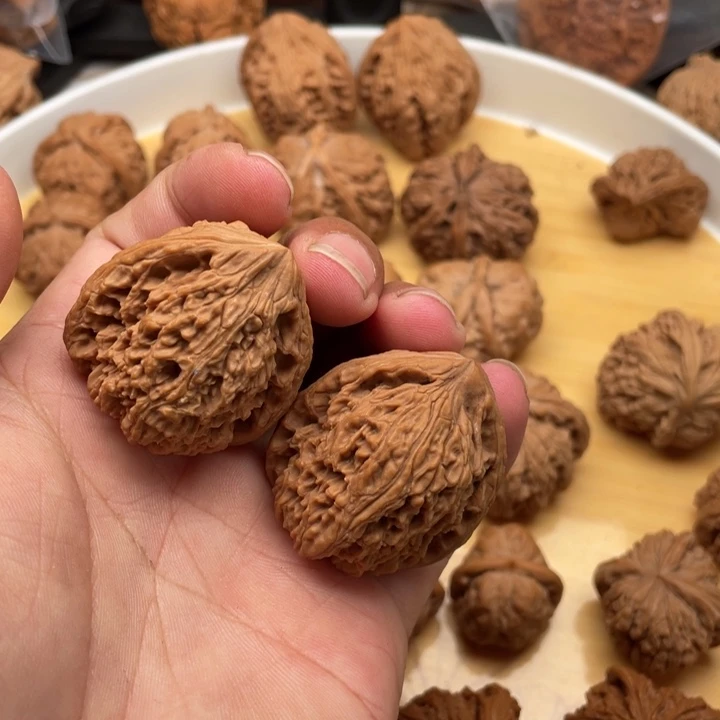 文玩核桃把件用****1文玩核桃手把件