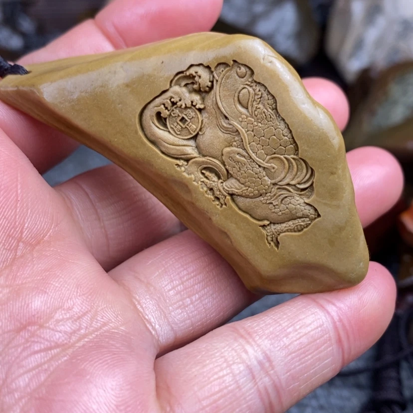 【闪购商品】原石雕刻手把件